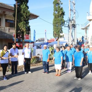 Corry Caroles Hadiri Pembukaan Kegiatan HUT ke-24 Wilayah Tomohon Duad