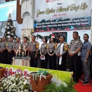 natal polres tomohon