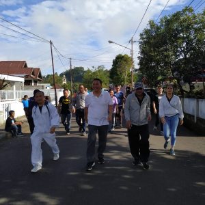 Wali Kota Tomohon ikut Serta jalan sehat