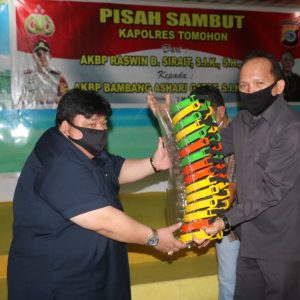 pisah sambut