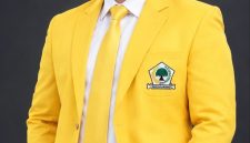 Plt Ketua Golkar Kota Tomohon, Ruby Rumpesak